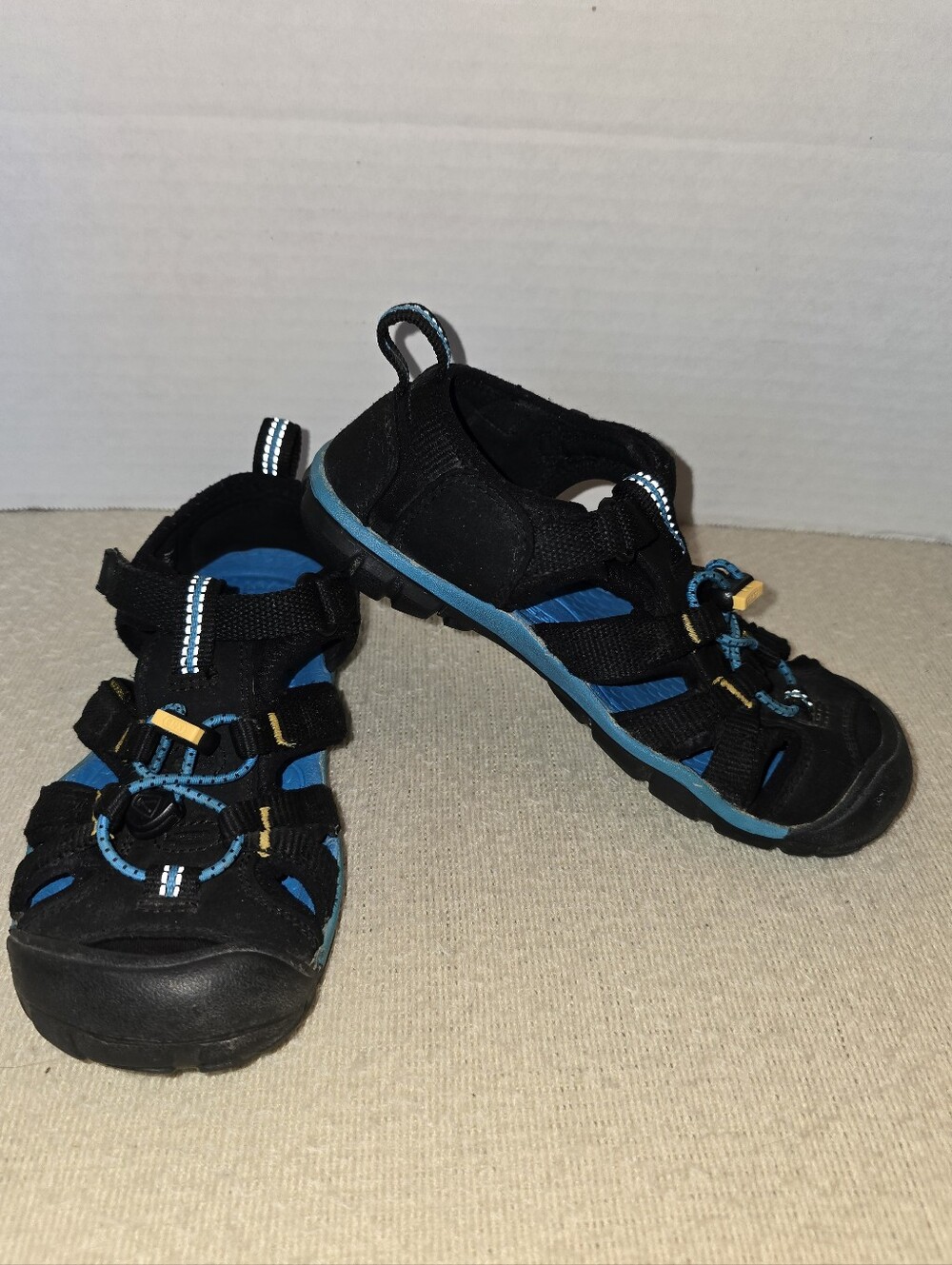 Keen Kids Seacamp II CNX Black and Blue Outdoor Sandals size 13